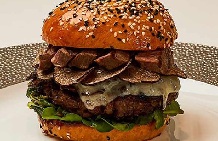 Il panino all'hamburger di manzo Wagyu di Gordon Ramsay
