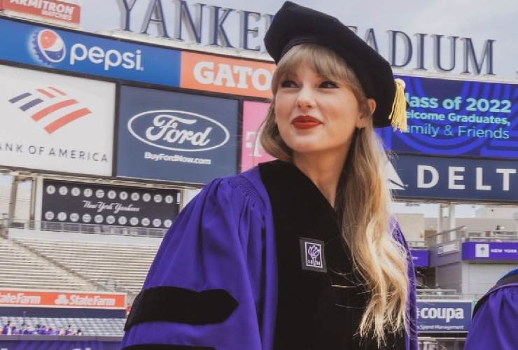 Taylor Swift prende laurea honoris causa NYU
